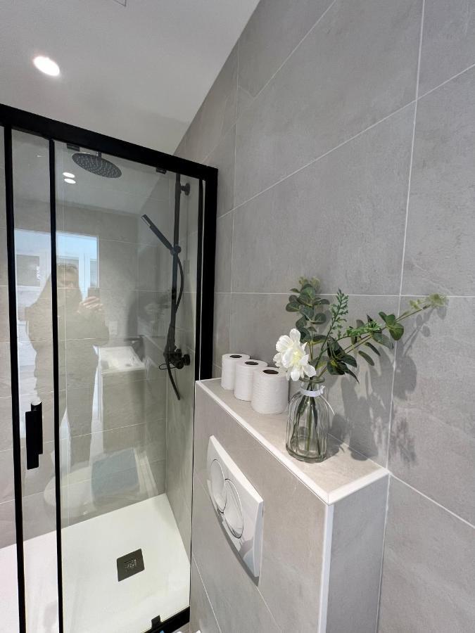 Amazing New In The Heart Of The Old Town Of