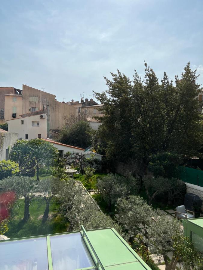 Amazing New In The Heart Of The Old Town Of Apartment *